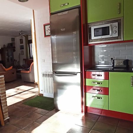 Villa La Higuera De Gredos à Higuera de las Dueñas Extérieur photo